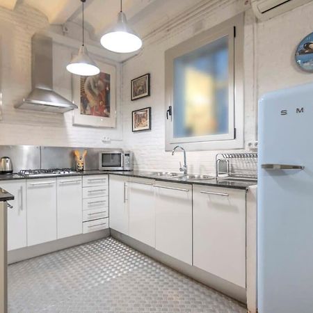 Exclusive 2 Bedroom Apartment In The City Center Барселона Экстерьер фото