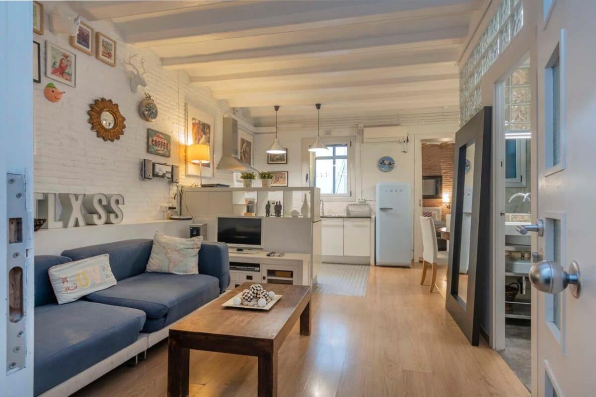 Exclusive 2 Bedroom Apartment In The City Center Барселона Экстерьер фото